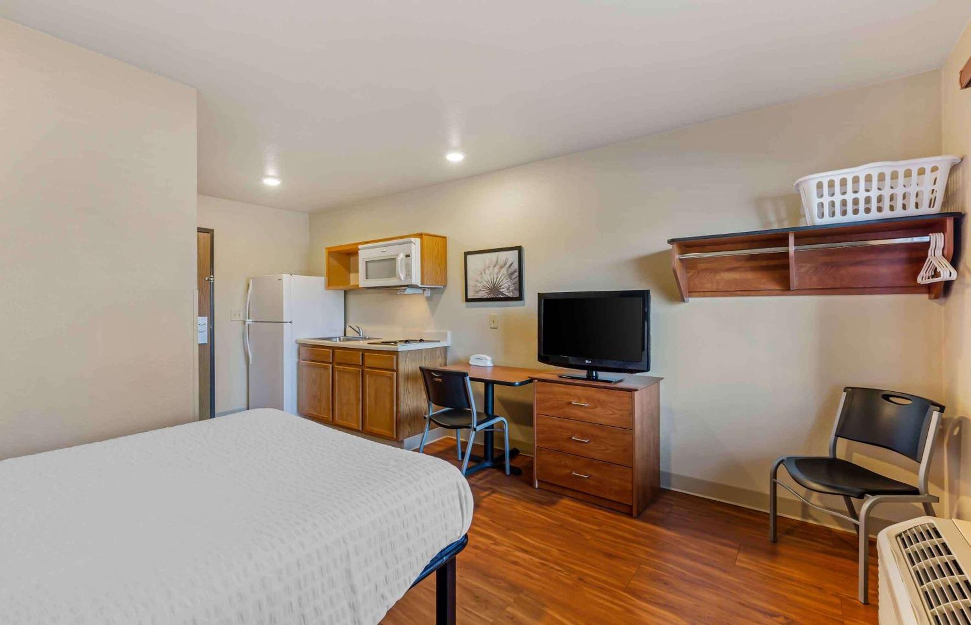 Extended Stay America Select Suites - Cleveland - เมนทอร์ ภายนอก รูปภาพ