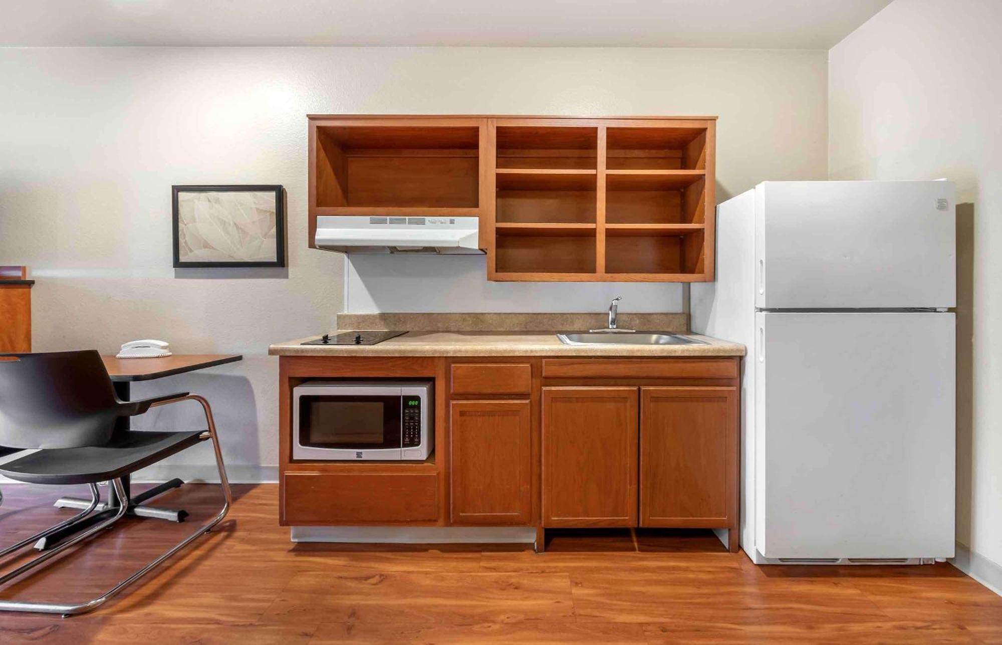 Extended Stay America Select Suites - Cleveland - เมนทอร์ ภายนอก รูปภาพ