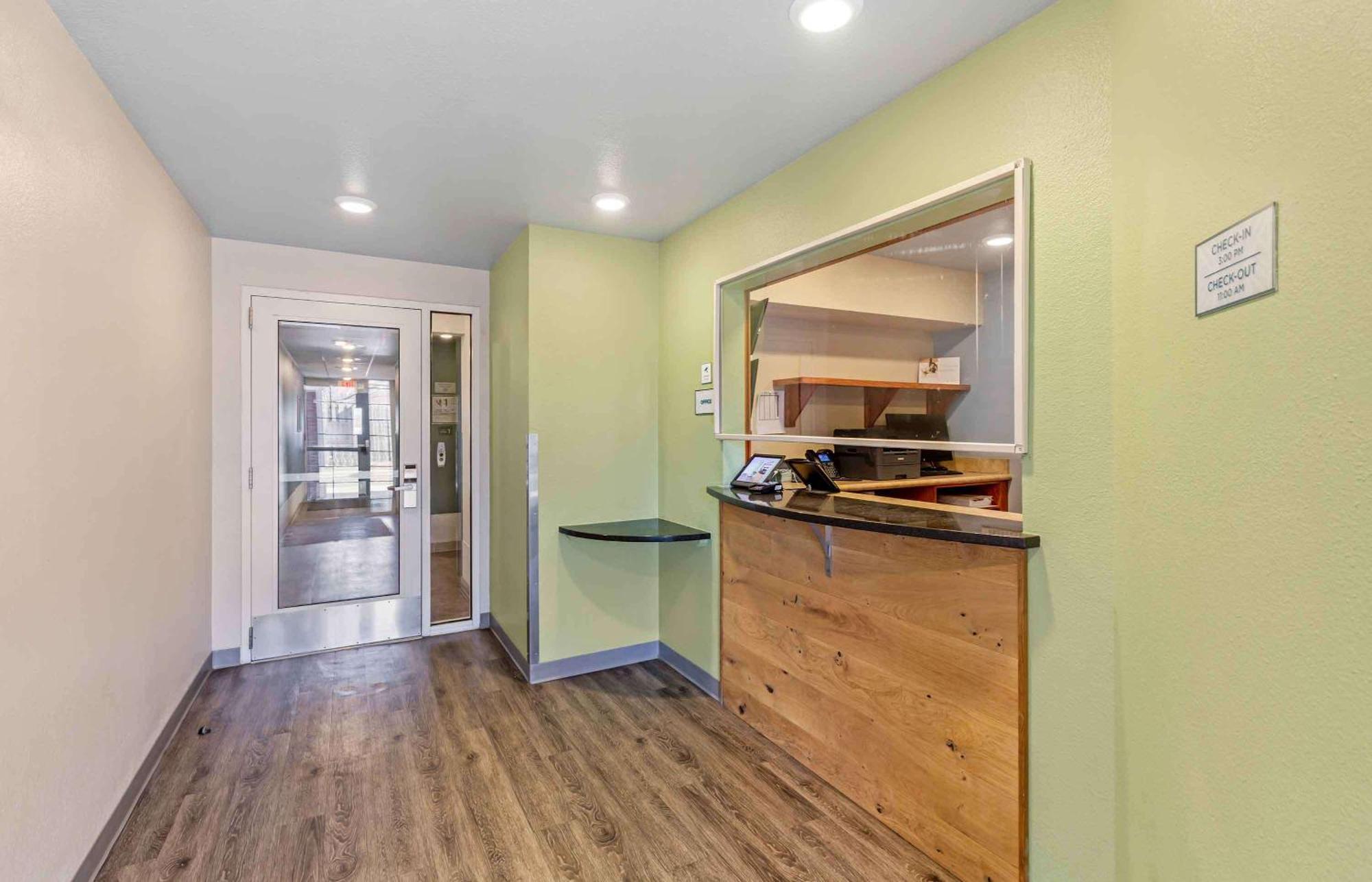 Extended Stay America Select Suites - Cleveland - เมนทอร์ ภายนอก รูปภาพ