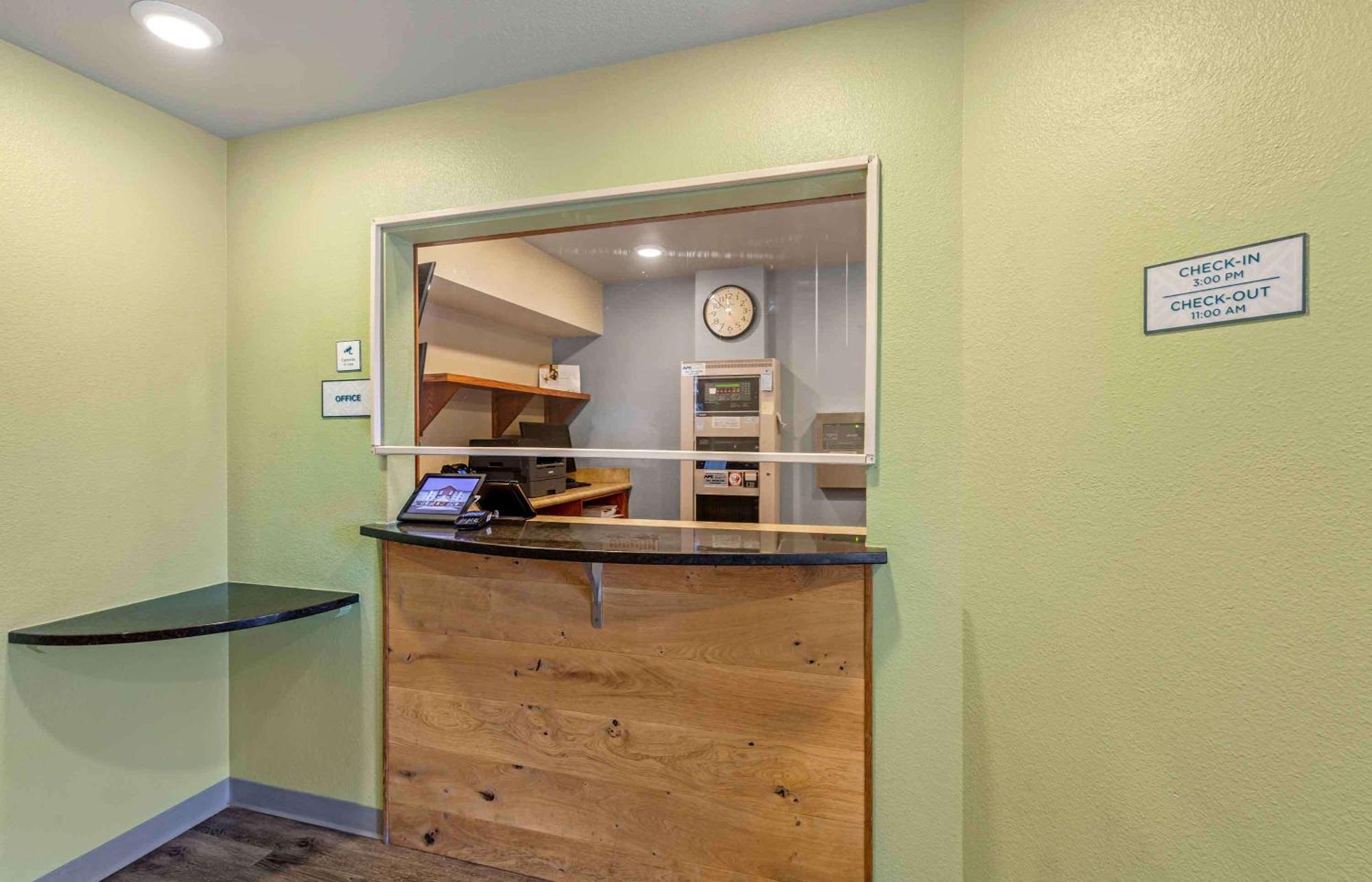 Extended Stay America Select Suites - Cleveland - เมนทอร์ ภายนอก รูปภาพ