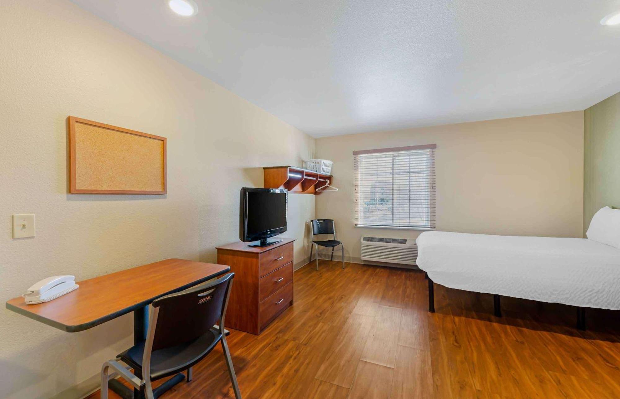Extended Stay America Select Suites - Cleveland - เมนทอร์ ภายนอก รูปภาพ
